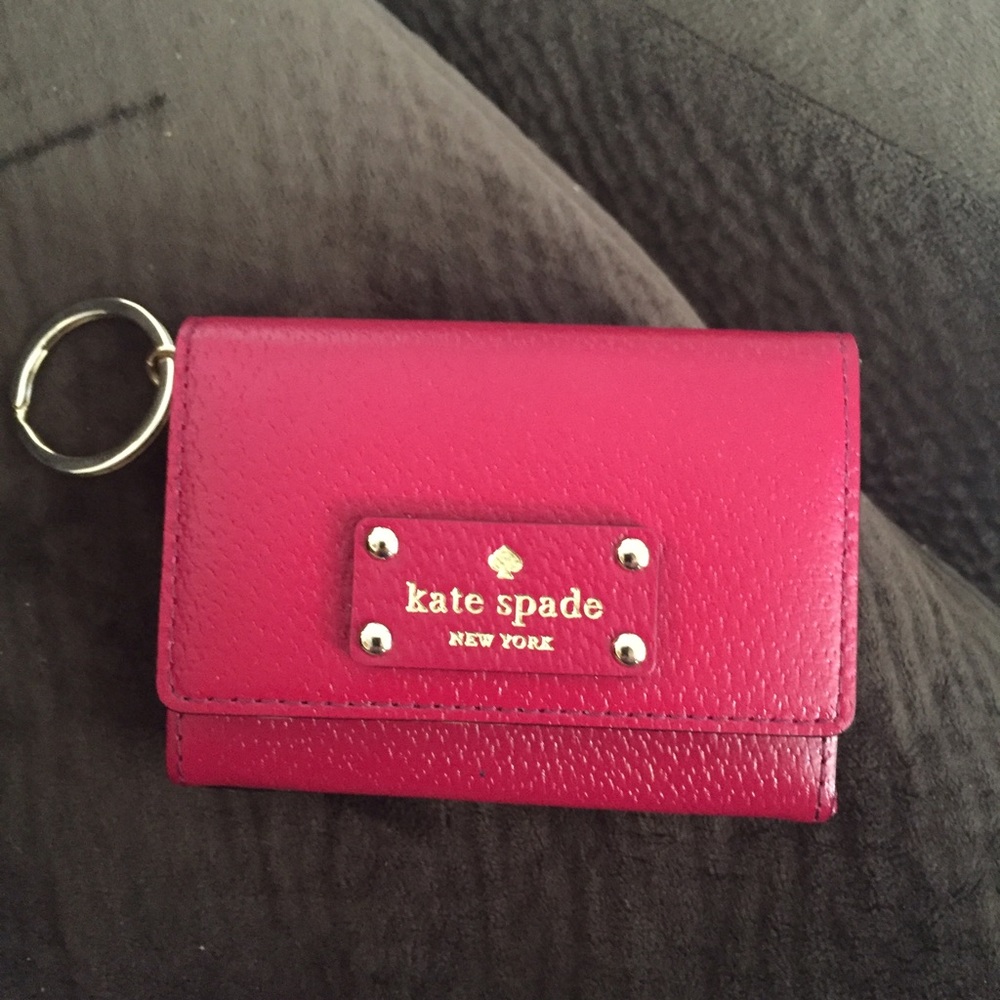 Red Plum Card Wallet NWT 🍂LAST ONE!🍂